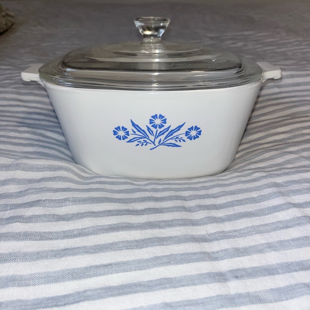Vintage Corning Ware Cornflower Blue Casserole Dish – 1¾ Qt